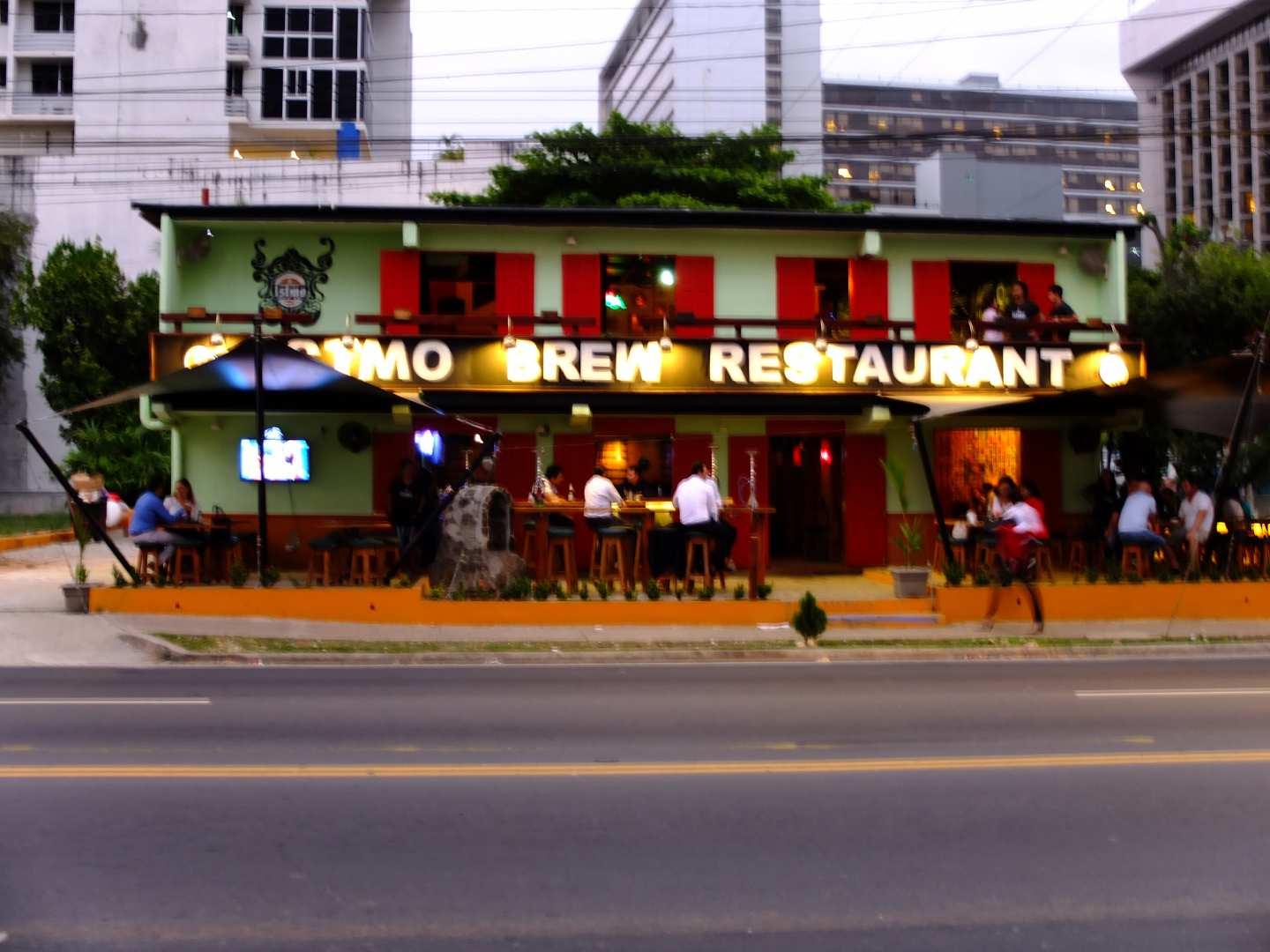 Istmo Brew Pub (San Francisco)