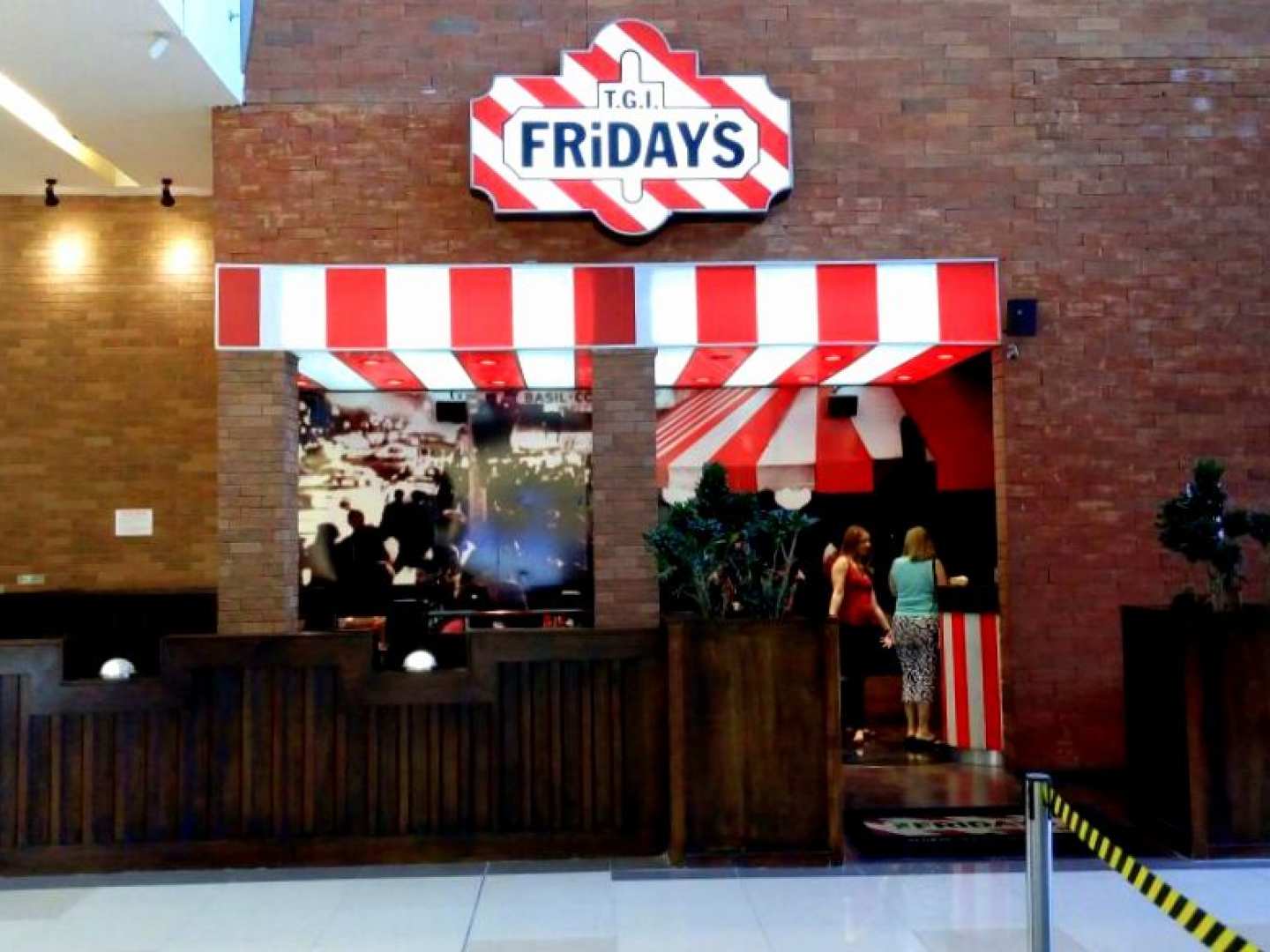 T.G.I. Friday's (Multiplaza)